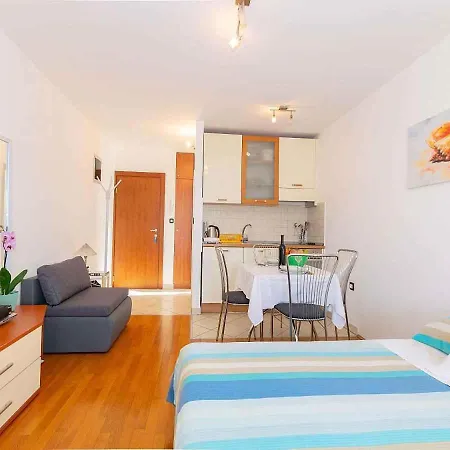 Apartment In Pula/istrien 36014