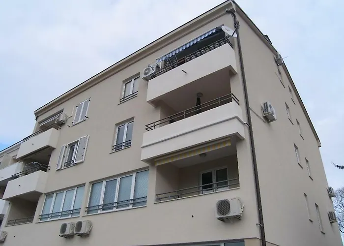 Studio Irena 33048 Apartman Póla